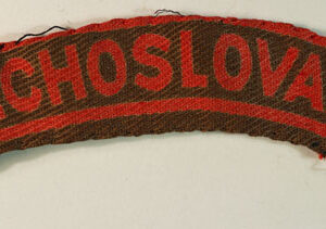 CZECHOSLOVAKIA WW2 Printed Cloth Shoulder Title Badge – CALICO PRINTERS  —  Lot No. 4745 - Image 2