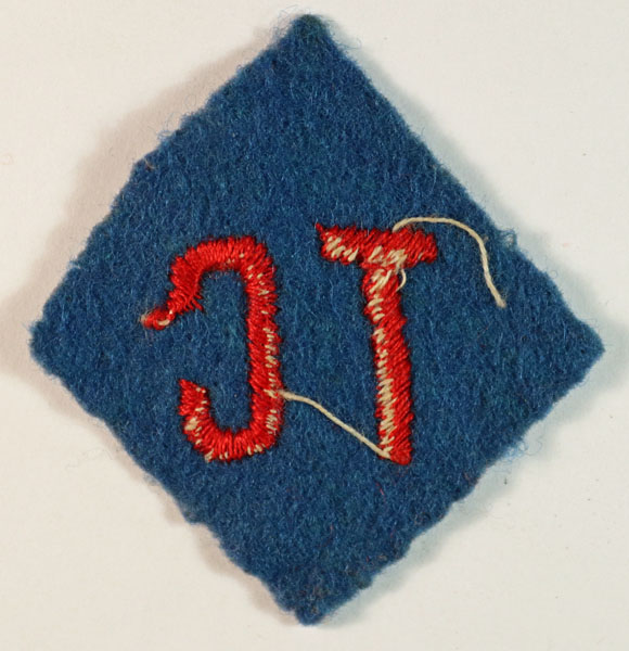 TC – TRAFFIC CONTROL COMPANIES WW2 Embroidered Formation Sign Badge — Lot No. 4957 - Image 3