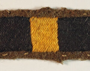 2nd Bttn. BEDFORDSHIRE & HERTFORDSHIRE Regiment WW2 Regimental Flash Badge —  Lot No. 5022 - Image 2