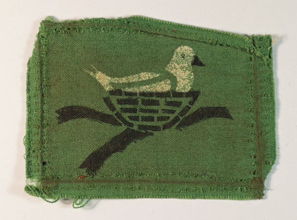 NORTHERN IRELAND DISTRICT WW2 Painted Formation Sign Badge – DISPLAY PATENTS — Lot No. 5242