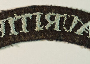 MAURITIUS – R.A.F. WW2 Embroidered Nationality Shoulder Title Badge – RARE  —  Lot No. 5341 - Image 3