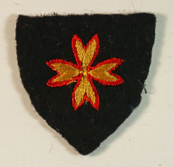 7th HEAVY ANTI-AIRCRAFT REGIMENT R.A. WW2 Formation Sign Badge — Lot No. 5375