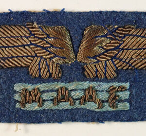 M.A.A.F. Mediterranean Allied Air Force WW2 Bullion Shoulder Title Badge – BRITISH MADE  —  Lot No. 5537 - Image 2
