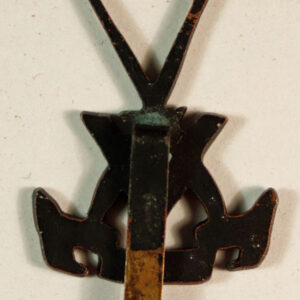 V.FORCE WW2 Black Painted Brass Cap Badge – RARE — Lot No. 5660/SFB40A - Image 3