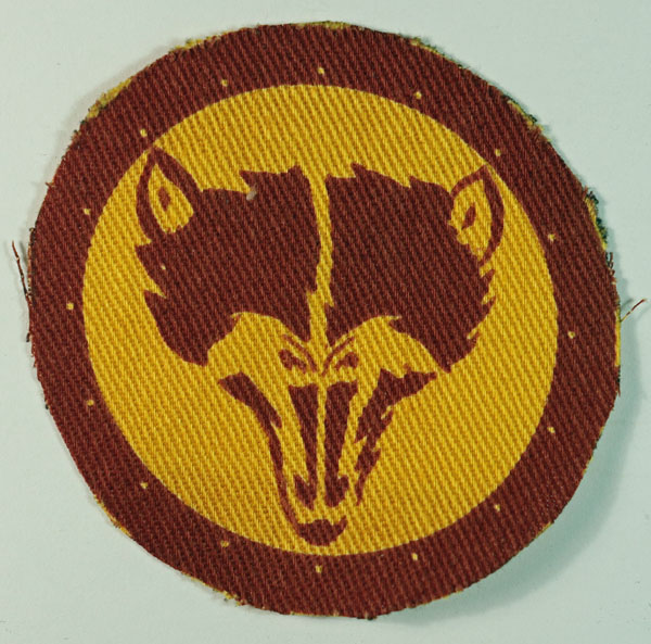 8th ARMOURED BRIGADE WW2 Printed Formation Sign Badge – CALICO PRINTERS ...