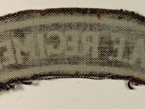 R.A.F. REGIMENT WW2 Printed Shoulder Title Badge – VARIENT —  Lot No. 5849 - Image 3