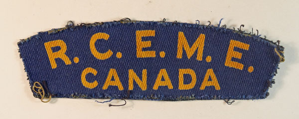 R.C.E.M.E. / CANADA WW2 Printed Shoulder Title Badge – CALICO PRINTERS — Lot No. 5951