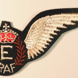 R.A.F. Engineer - British Commonwealth Air Training Plan WW2 Embroidered Half Brevet Badge  ---  Lot No. 6184