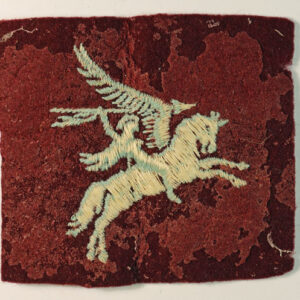 1st & 6th AIRBORNE DIVISIONS WW2 Embroidered Felt Formation Sign Badge —  Lot No. 6211 - Image 3
