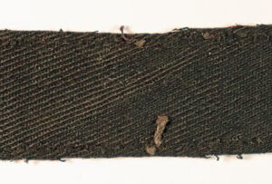 2nd MEDIUM REGIMENT R.C.A. WW2 British Made Printed Shoulder Title Badge – CALICO PRINTERS —  Lot No. 6262 - Image 3