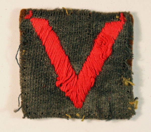 3rd RECCE. REGIMENT (8th BTTN. ROYAL NORTHUMBERLAND FUSILIERS) RECONNAISSANCE CORPS WW2 Felt Regimental Flash Badge — Lot No. 6415 - Image 3