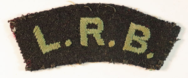 5th CITY OF LONDON BTTN. – L.R.B. (LONDON RIFLE BRIGADE) WW1 Embroidered Shoulder Title Badge — Lot No. 6418