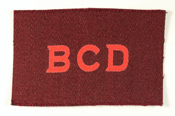 B C D / 5th Canadian Armoured Division WW2 Printed Formation Sign Badge – CALICO PRINTERS — Lot No. 6439