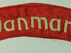 DANMARK - Free Danish Forces WW2 Shoulder Title Badge ---  Lot No. 6391