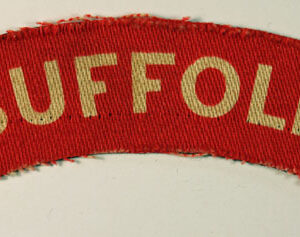 SUFFOLK WW2 Printed Shoulder Title Badge - CALICO PRINTERS  ---  Lot No. 6407