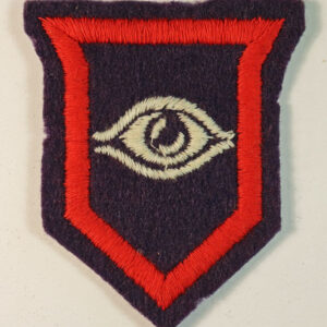 GUARDS ARMOURED DIVISION WW2 Paste Back Embroidered Formation Sign Badge
