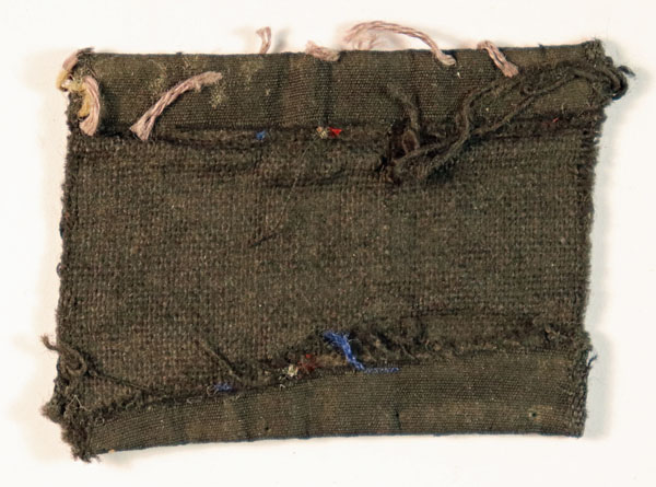 18th LIGHT ANTI-AIRCRAFT REGIMENT R.A. (TA) WW2 Woven Cloth Formation Sign Badge – BROUGH, NICHOLSON & HALL — Lot No. 6479 - Image 3