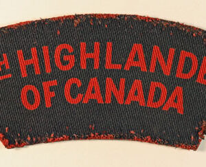 48th HIGHLANDERS  / OF CANADA WW2 Canadian Printed Shoulder Title Badge - CALICO PRINTERS ---  Lot No. 6485