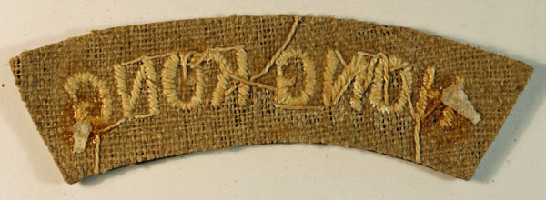 HONG KONG WW2 Unofficial Shoulder Title Badge Volunteer Serving with the British Army — Lot No. 6497 - Image 3