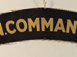 R.N.COMMANDO WW2 Printed Shoulder Title Badge - CALICO PRINTERS - SCARCE ---  Lot No. 6470/SF24