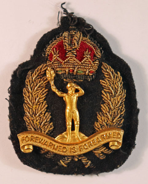 ROYAL OBSERVER CORPS – OFFICER’S WW2 Gilding Metal & Bullion Embroidered Cap Badge — Lot No. 6556