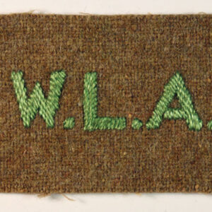 W.L.A. - WOMEN'S LAND ARMY WW1 Embroidered Cloth Shoulder Title Badge - SCARCE ---  Lot No. 6609