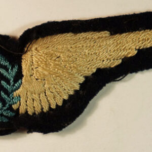 R.A.A.F. - Royal Australian Air Force Navigator WW2 Padded Embroidered Half-Brevet Badge  ---  Lot No. 6652