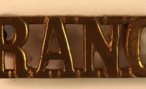 FRANCE Free Forces WW2 Brass Shoulder Title Badge ---  Lot No. 6790