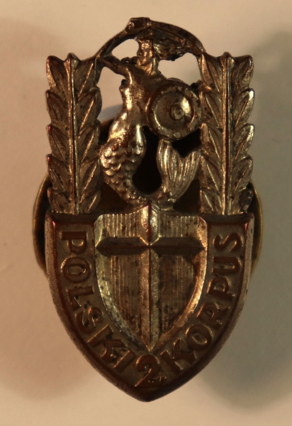2nd POLISH CORPS – 2 POLSKI KORPUS WW2 White Metal Breast Pocket Badge 053058 — Lot No. 6814