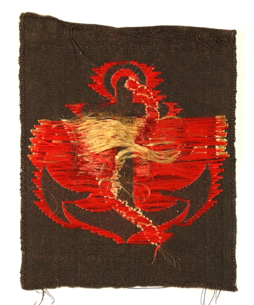MARITIME ANTI-AIRCRAFT ARTILLERY WW2 Formation Sign Badge – 2nd Pattern – BROUGH, NICHOLSON & HALL — Lot No. 6838 - Image 3