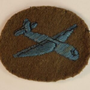 GLIDER-BORNE TROOPS WW2 Embroidered Arm Badge  ---  Lot No. 6663/SS3A