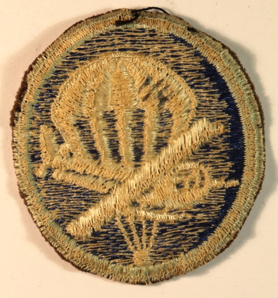 U.S. GLIDER BORNE PARATROOPS – INFANTRY WW2 Embroidered Formation Sign Badge – U.S. Made — Lot No. 6859 - Image 3