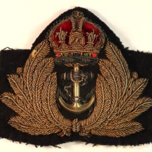 ROYAL NAVY Officer's WW2 Padded Bullion Cap Badge ---  Lot No. 6902