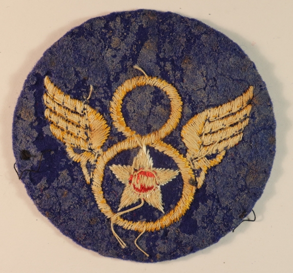 U.S. 8th AIR FORCE WW2 British Made Paste Back Embroidered Formation Sign Badge — Lot No. 6908 - Image 3