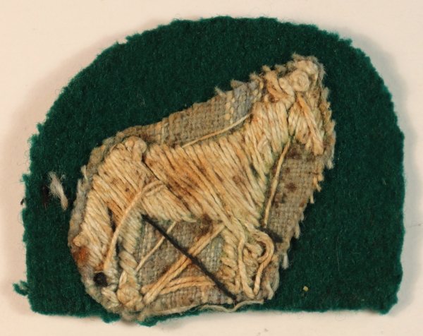 9th ARMOURED BRIGADE WW2 Embroidered Felt Formation Sign Badge — Lot No. 6969 - Image 3
