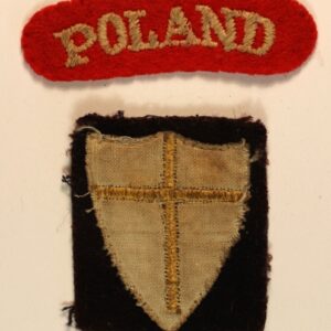 POLAND / 8th ARMY WW2 Paste Back Embroidered Shoulder Title Badge & Formation Sign Badge  ---  Lot No. 6994