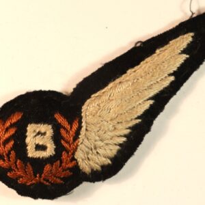 R.A.F. 'B' - Air Bomber AMO A 1019 1942 WW2 Padded Embroidered Half Brevet Badge  ---  Lot No. 6945