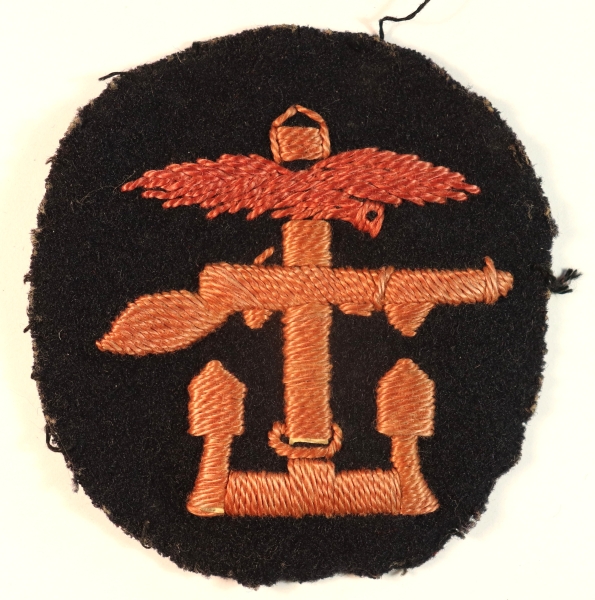 COMBINED OPERATIONS WW2 Embroidered Formation Sign Badge — Lot No. 6985